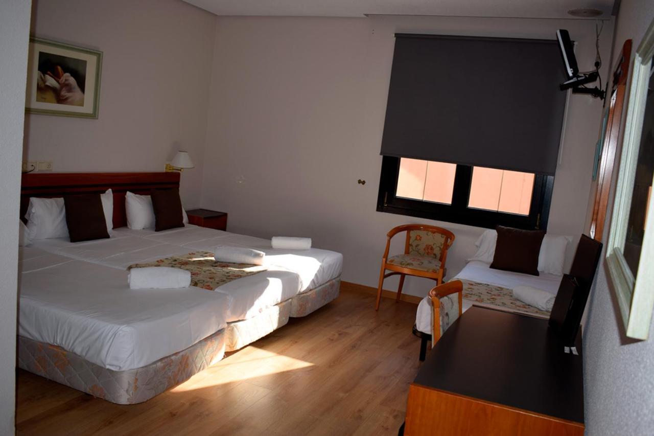 Hotel Aeropuerto Ifema Madrid Torre Hogar Premium 4*