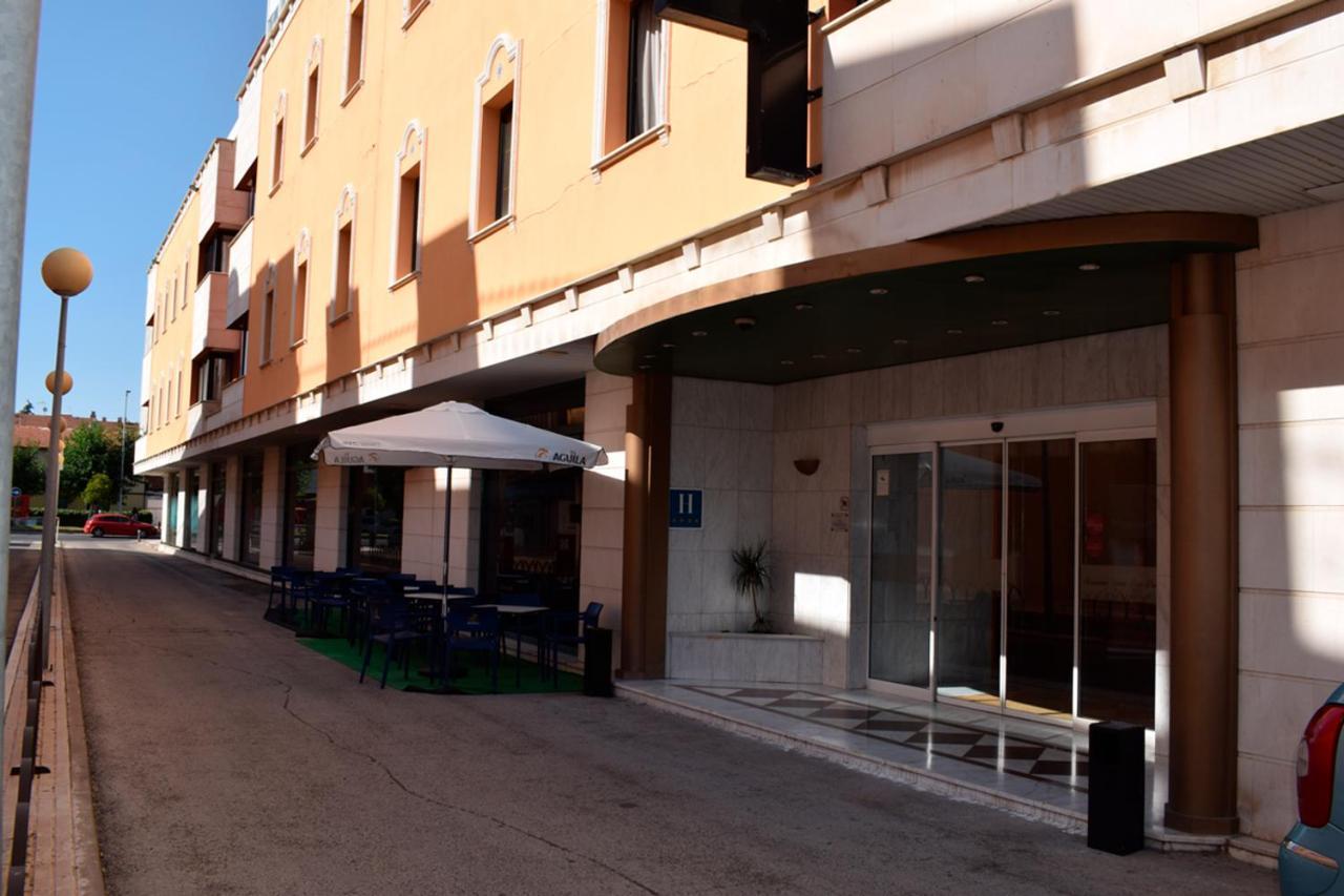 Aeropuerto Ifema Madrid Torre Hogar Premium 4*