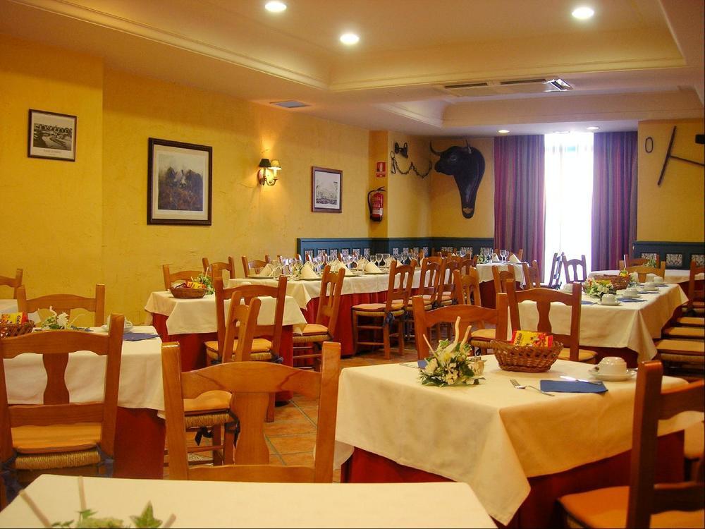 Hotel Aeropuerto Ifema Madrid Torre Hogar Premium Torrejón de Ardoz